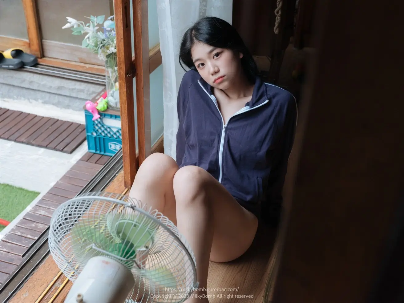 [MilkyBomb] Yui: Vol.2 Tracksuit (유 Been 체육복)