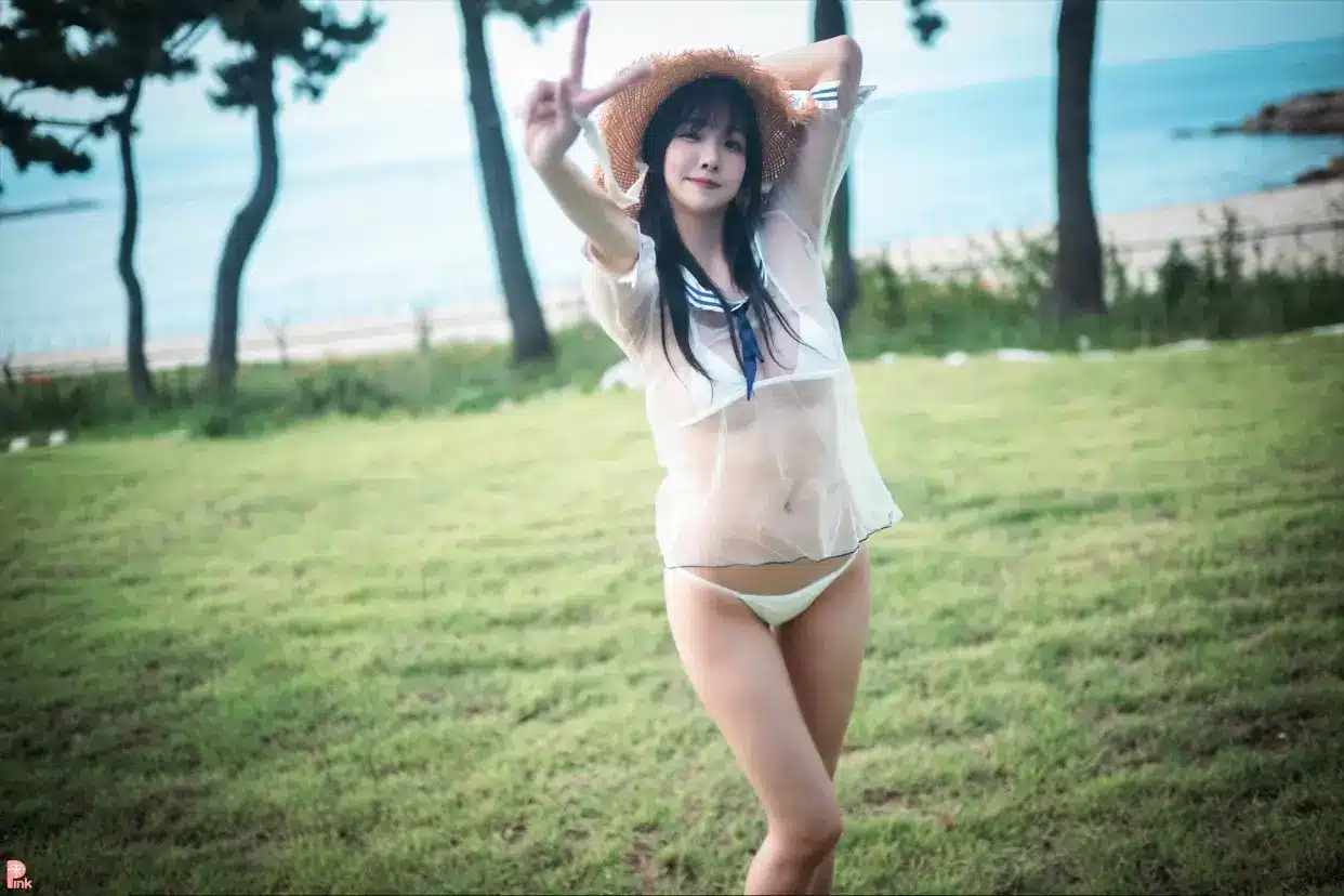 [PINK RIBBON] Lee Ahrin - Bikini Day
