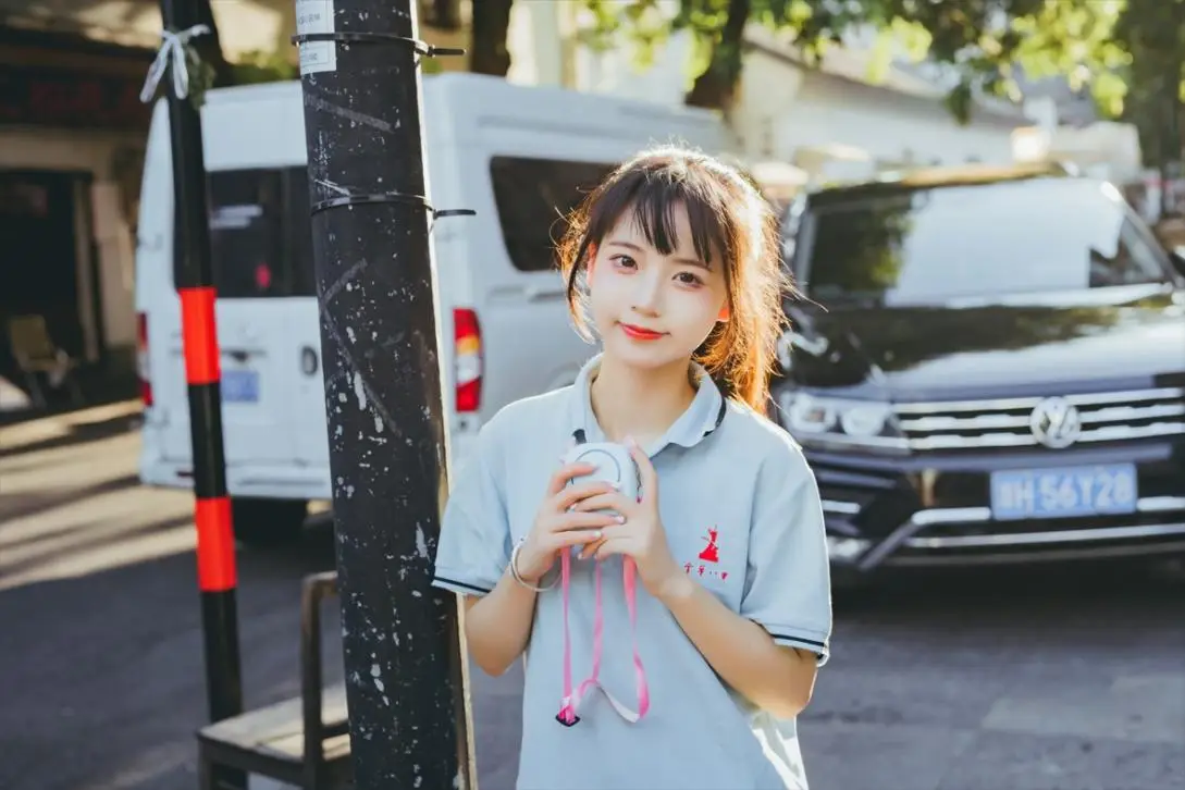 肥宅糖糖子 - 校服少女