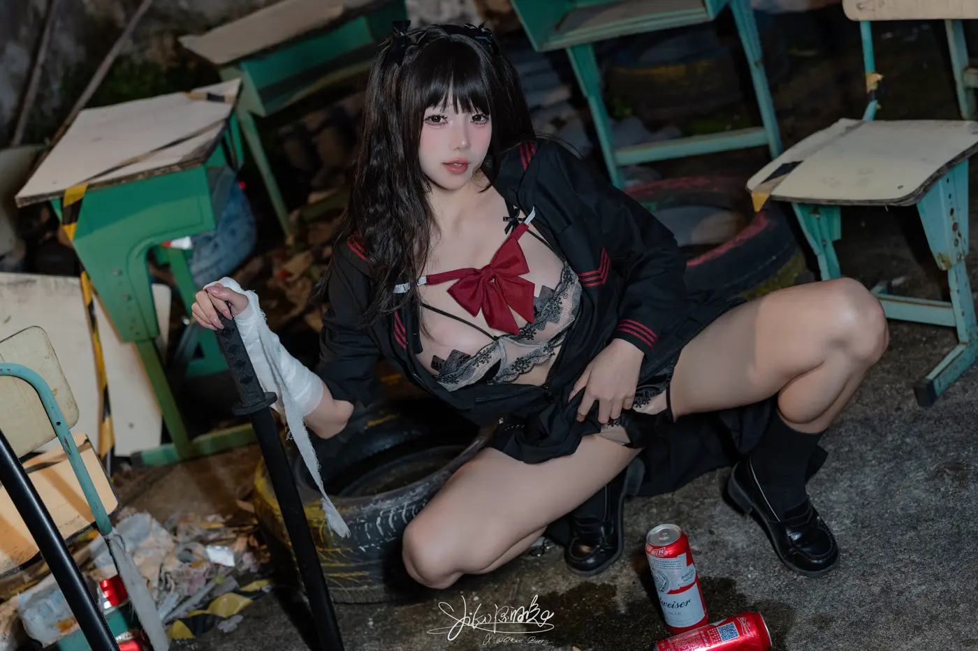 咬一口兔娘 – 11月作品『不良女高』