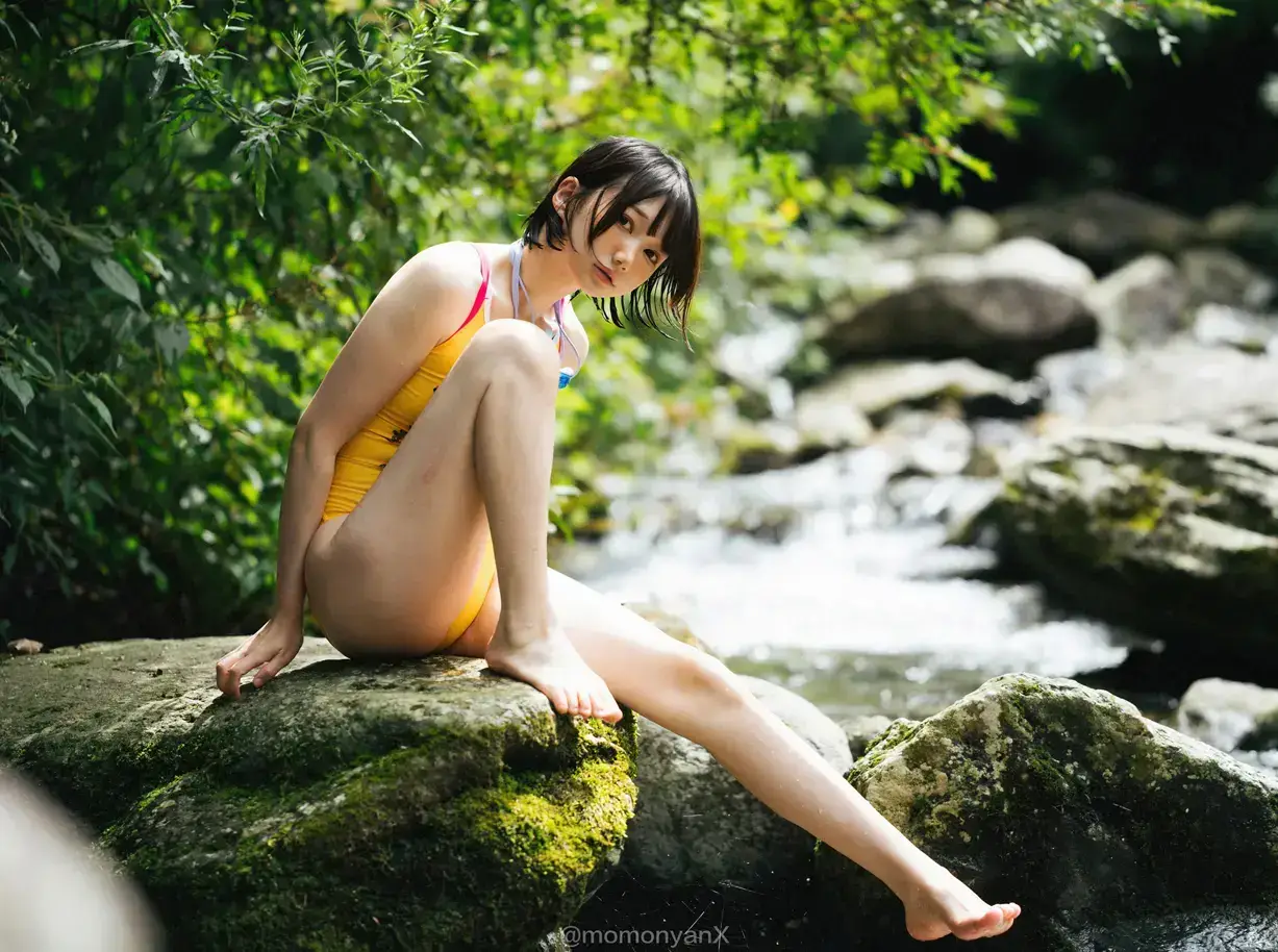 雫しずく – 夏の小川